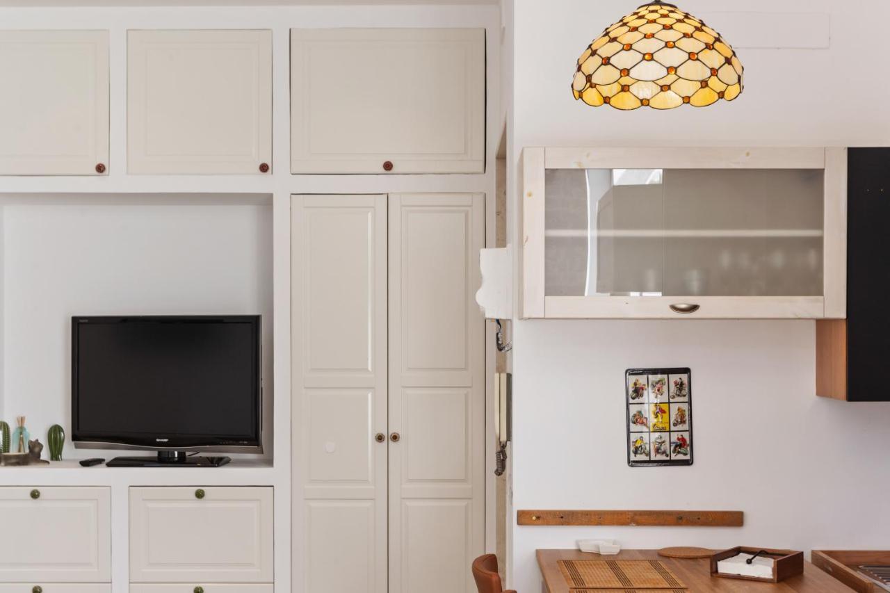 Madonella Apartment Con Terrazzo 巴里 外观 照片