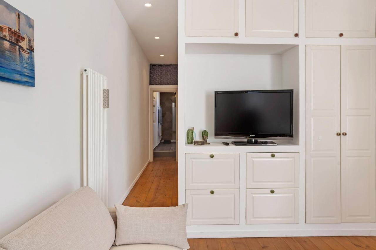 Madonella Apartment Con Terrazzo 巴里 外观 照片